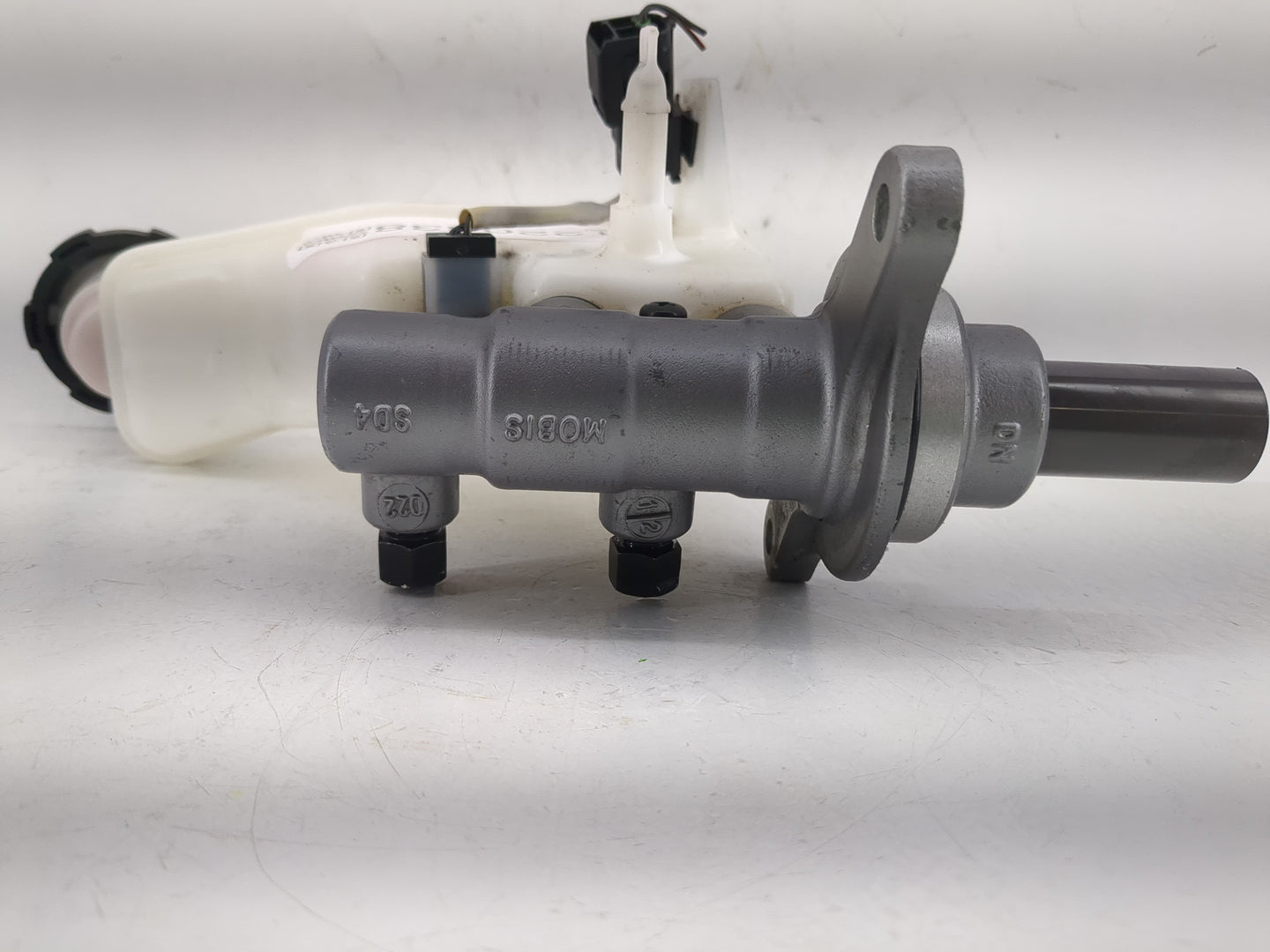 Kia Sportage Brake Master Cylinder - Oemusedautoparts1.com