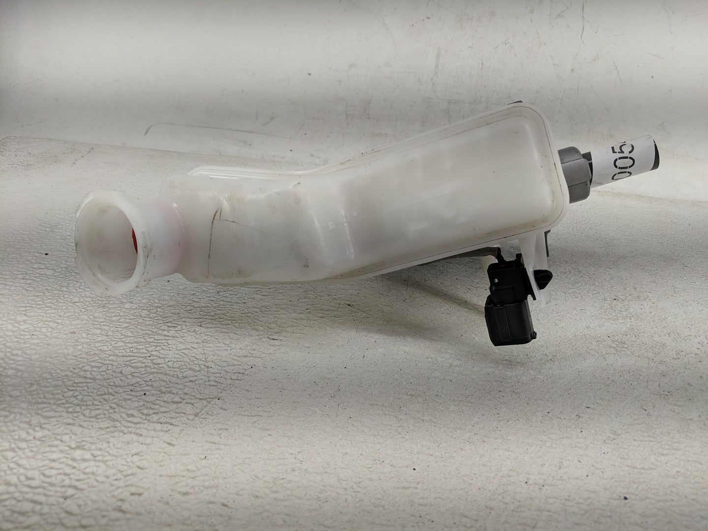 Kia Sportage Brake Master Cylinder - Oemusedautoparts1.com