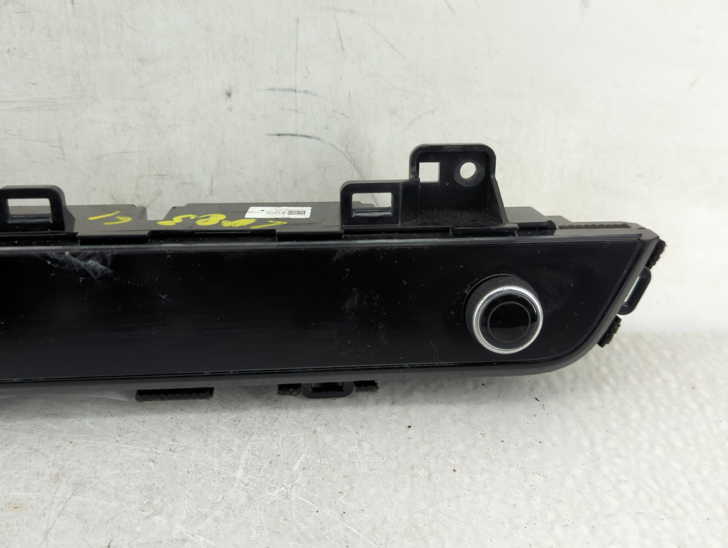 2023 Kia Sportage Climate Control Module Temperature AC/Heater Replacement P/N:96540-P1000FHL Fits OEM Used Auto Parts - Oem