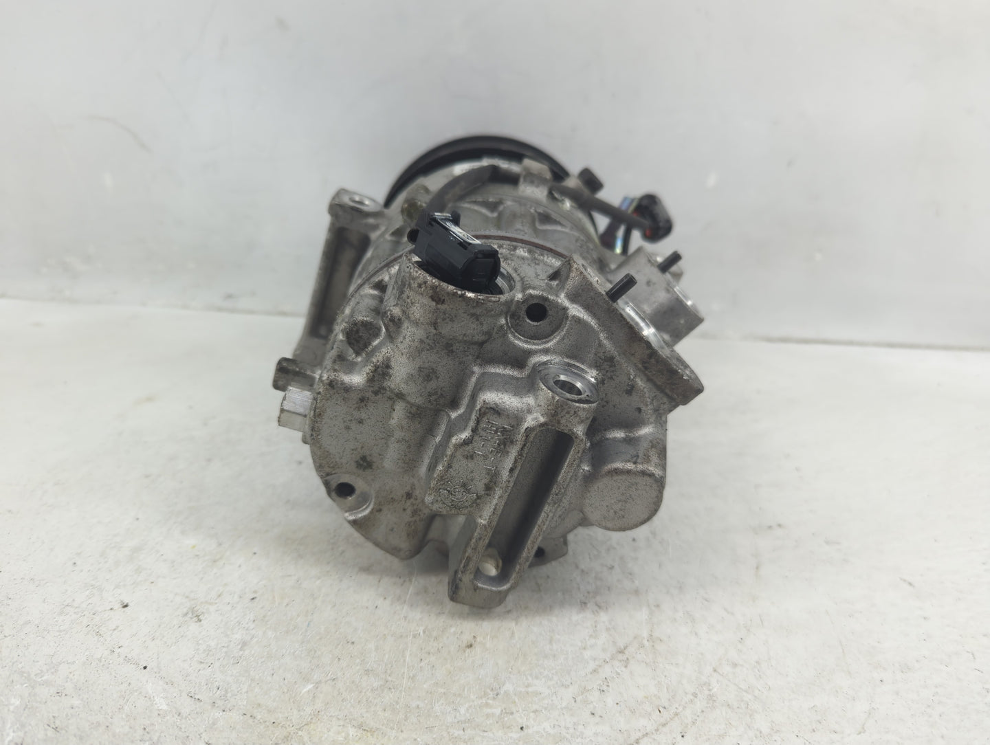 Kia Sportage Air Conditioning A/c Ac Compressor Oem - Oemusedautoparts1.com