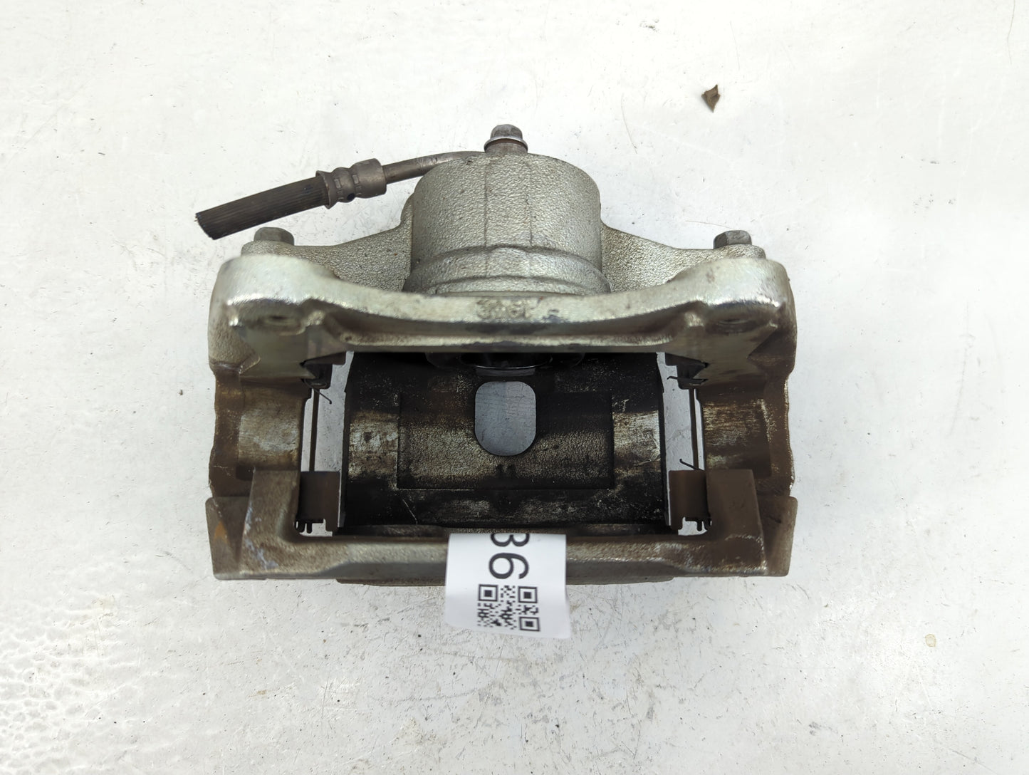 2023 Kia Sportage Front Driver Left Brake Caliper - Oemusedautoparts1.com