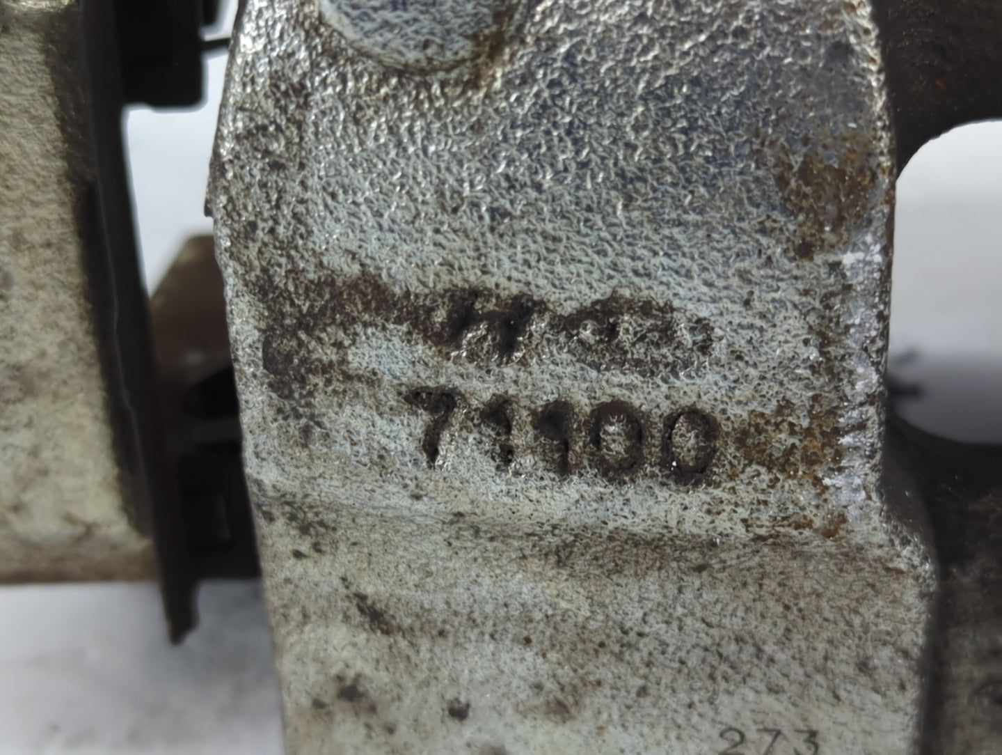2023 Kia Sportage Front Driver Left Brake Caliper - Oemusedautoparts1.com