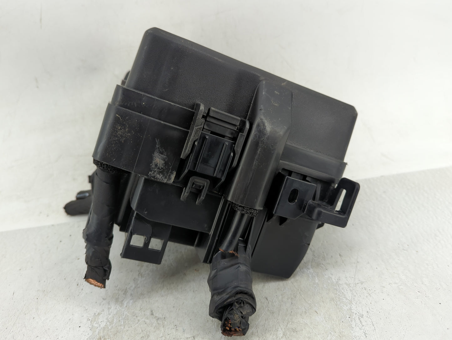 2023 Kia Sportage Fusebox Fuse Box Panel Relay Module Fits OEM Used Auto Parts - Oemusedautoparts1.com