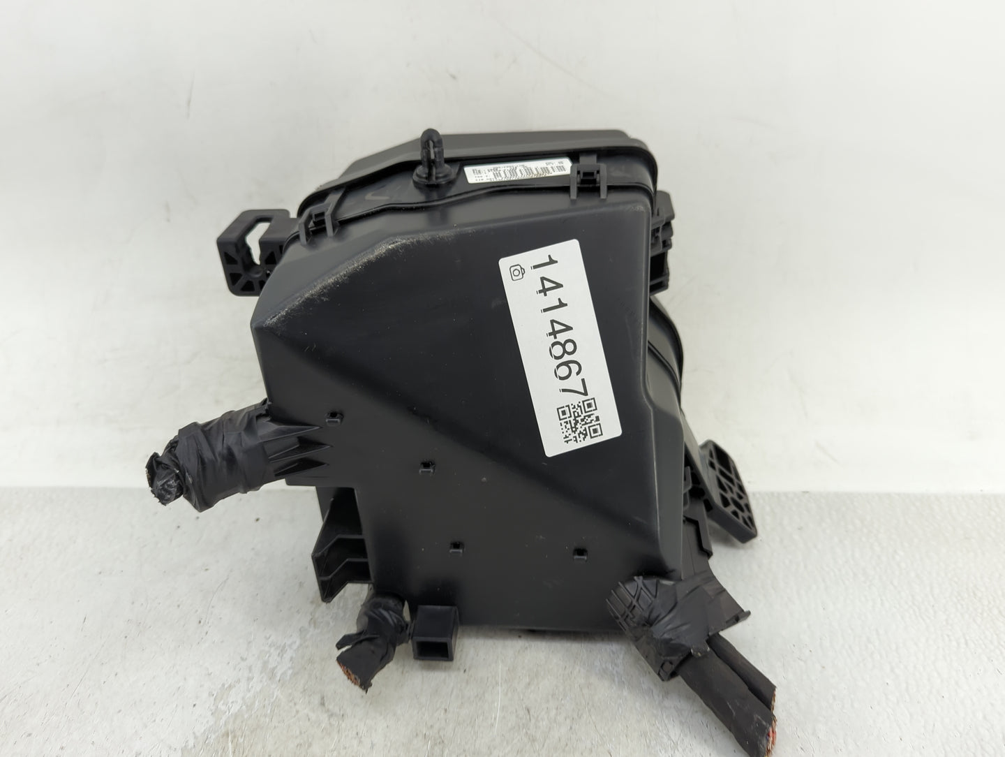 2023 Kia Sportage Fusebox Fuse Box Panel Relay Module Fits OEM Used Auto Parts - Oemusedautoparts1.com
