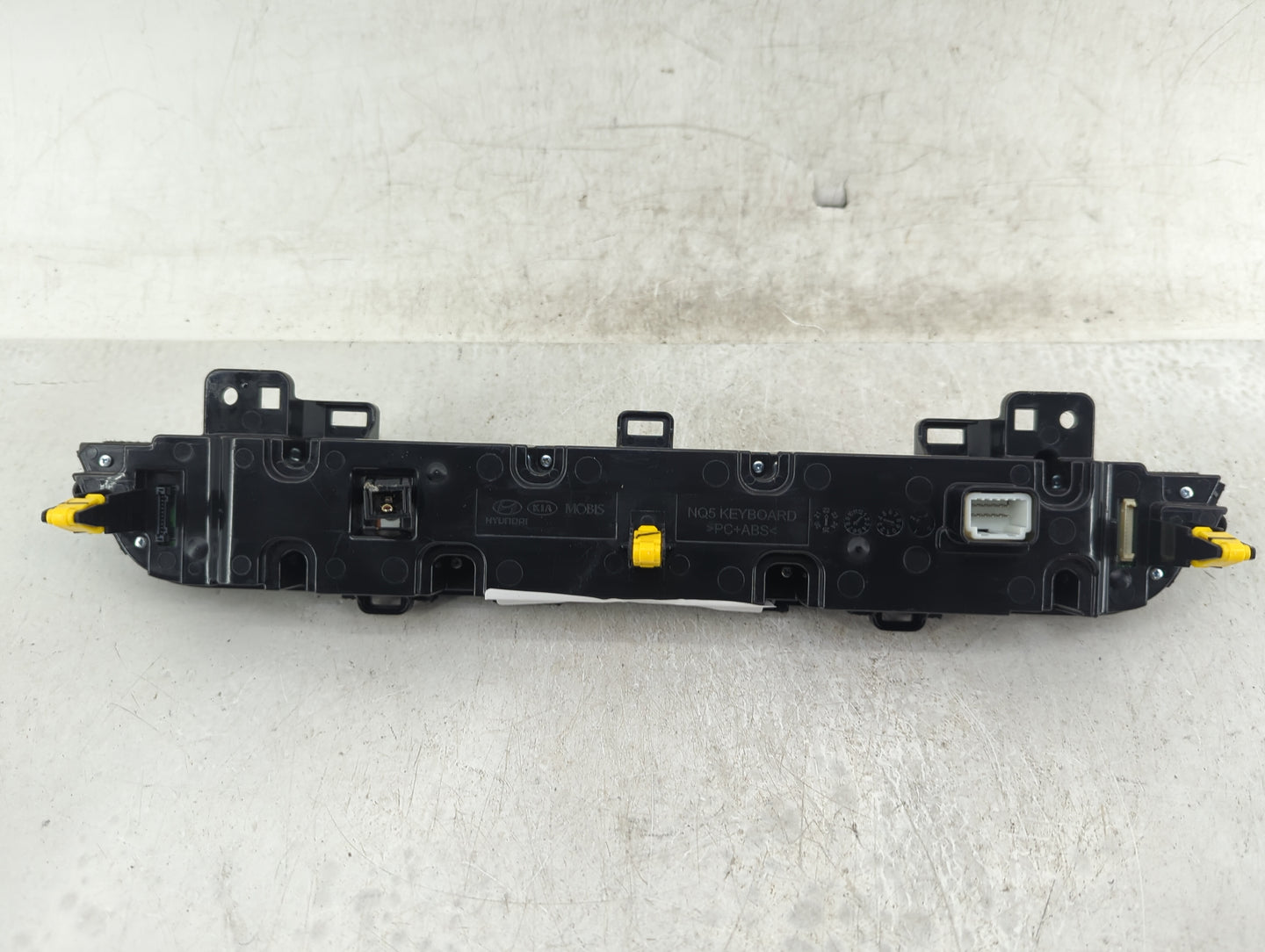 2023 Kia Sportage Radio AM FM Cd Player Receiver Replacement Fits OEM Used Auto Parts - Oemusedautoparts1.com