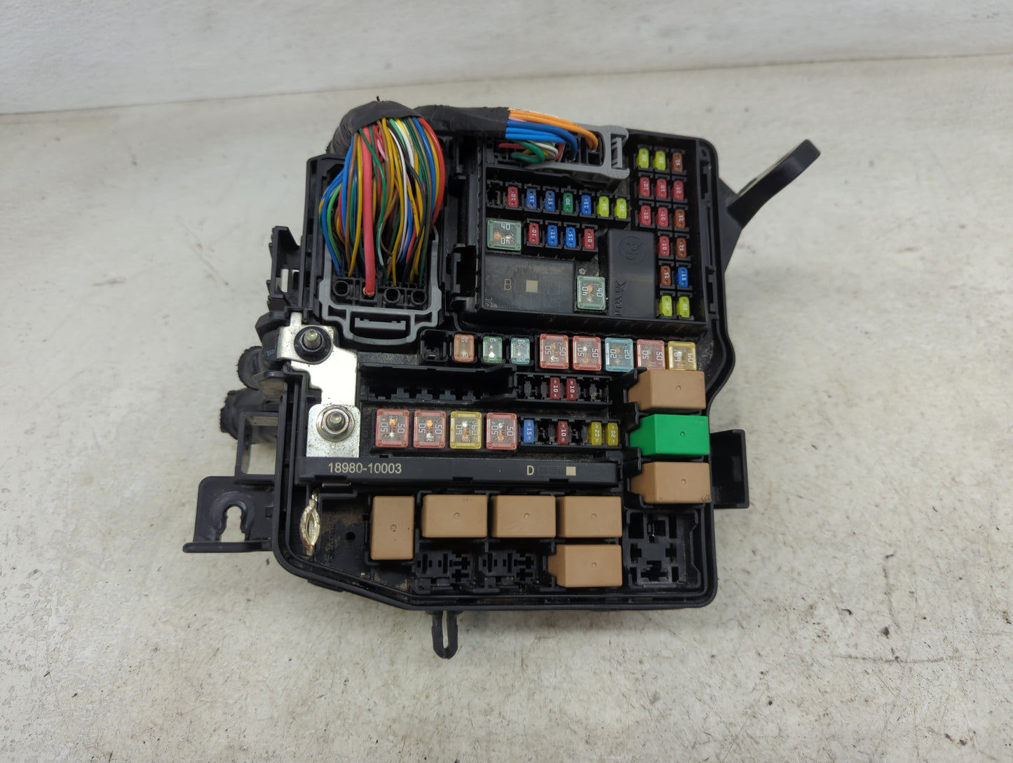 2023 Kia Sportage Fusebox Fuse Box Panel Relay Module P/N:18980-10003 91950-P1300 Fits OEM Used Auto Parts - Oemusedautopart