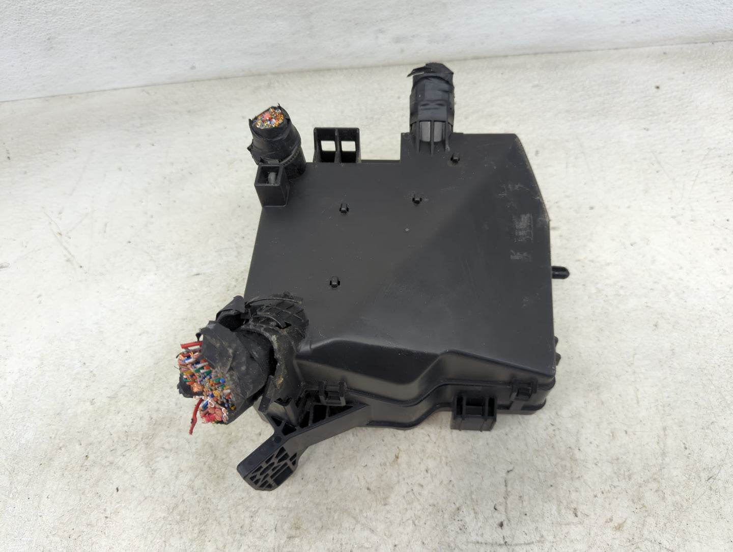 2023 Kia Sportage Fusebox Fuse Box Panel Relay Module P/N:18980-10003 91950-P1300 Fits OEM Used Auto Parts - Oemusedautopart