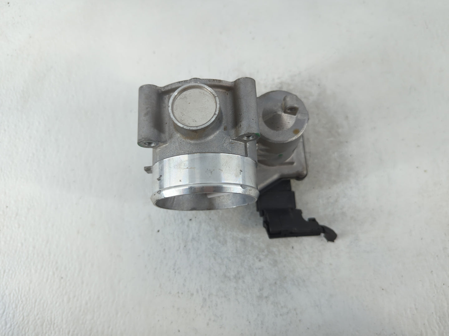 2023 Kia Sportage Throttle Body P/N:35100-2S000 Fits Fits 2020 2021 2022 OEM Used Auto Parts - Oemusedautoparts1.com