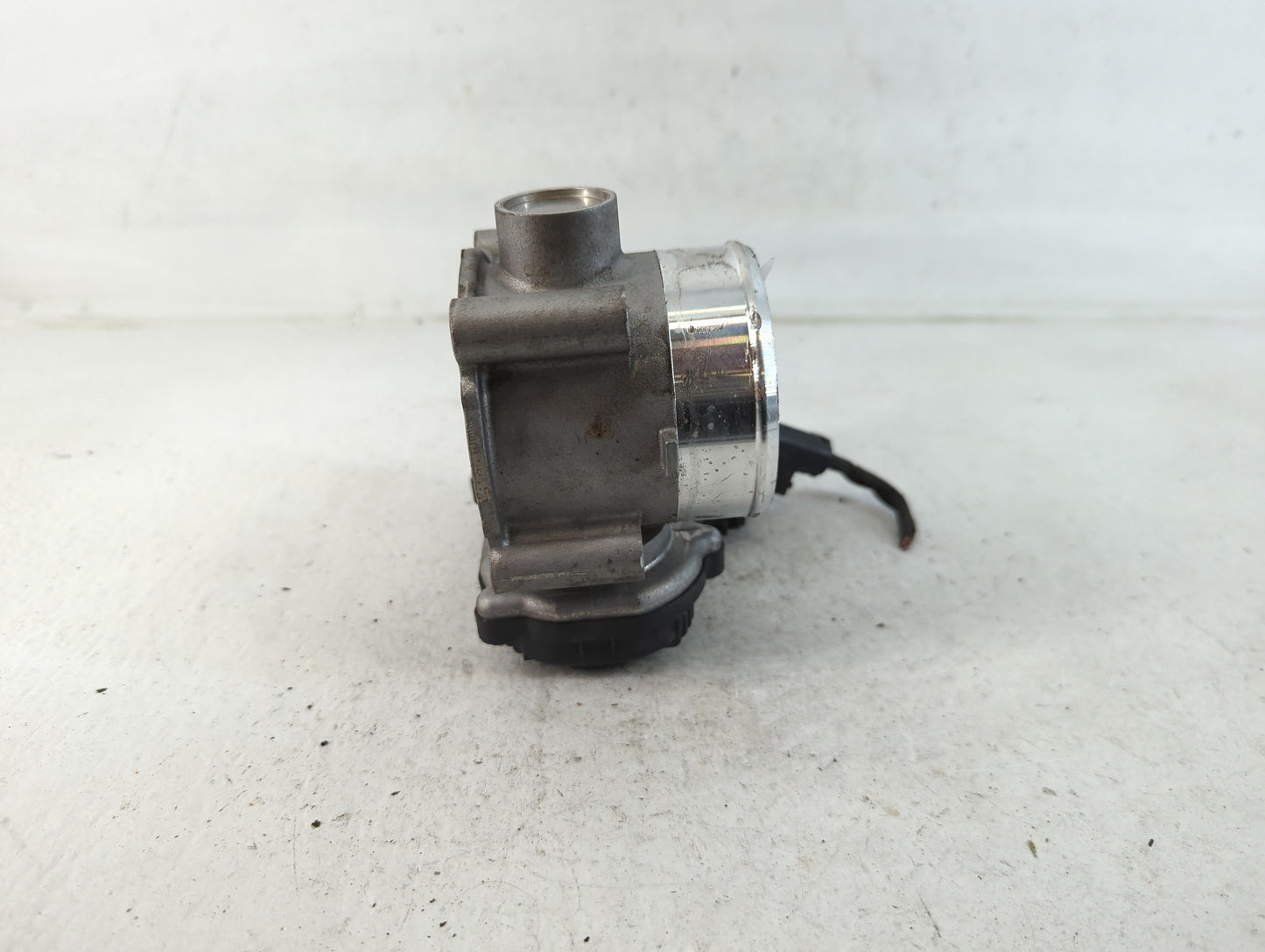 2023 Kia Sportage Throttle Body P/N:35100-2S000 Fits Fits 2020 2021 2022 OEM Used Auto Parts - Oemusedautoparts1.com