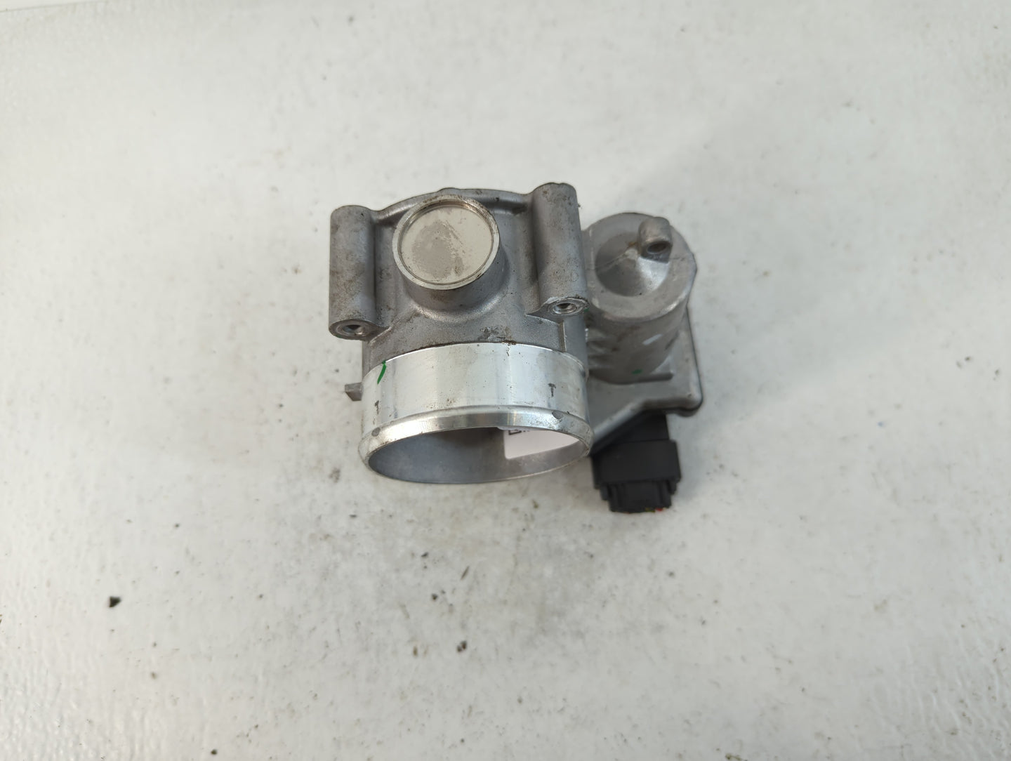 2023 Kia Sportage Throttle Body P/N:35100-2S000 Fits Fits 2020 2021 2022 OEM Used Auto Parts - Oemusedautoparts1.com