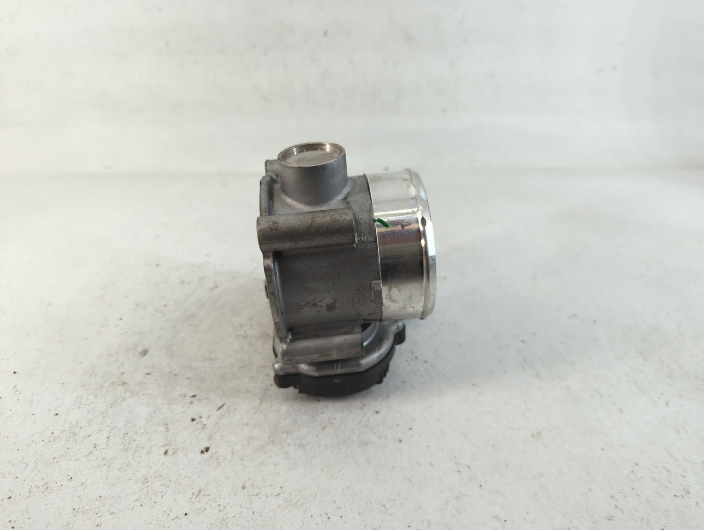 2023 Kia Sportage Throttle Body P/N:35100-2S000 Fits Fits 2020 2021 2022 OEM Used Auto Parts - Oemusedautoparts1.com