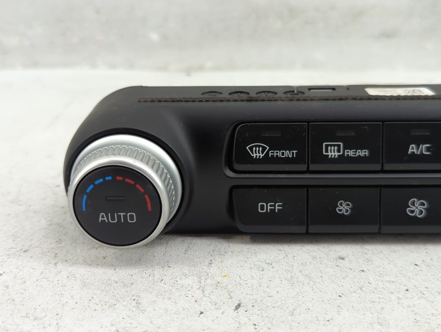 2018-2020 Kia Stinger Climate Control Module Temperature AC/Heater Replacement P/N:97250-J5000 Fits Fits 2018 2019 2020 OEM 