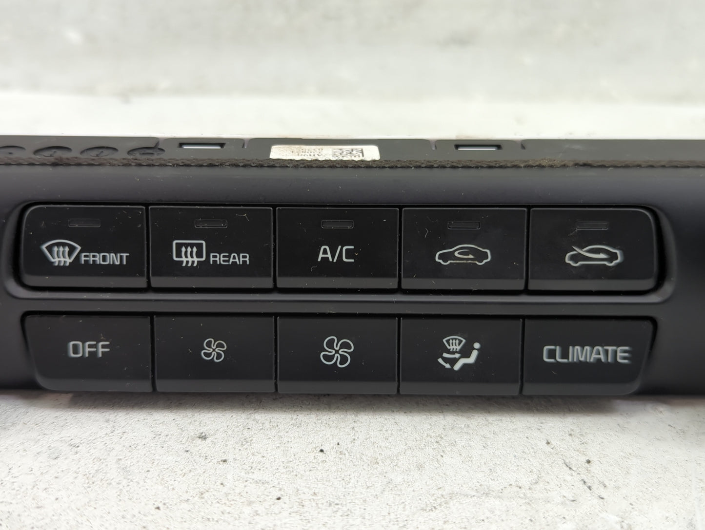 2018-2020 Kia Stinger Climate Control Module Temperature AC/Heater Replacement P/N:97250-J5000 Fits Fits 2018 2019 2020 OEM 