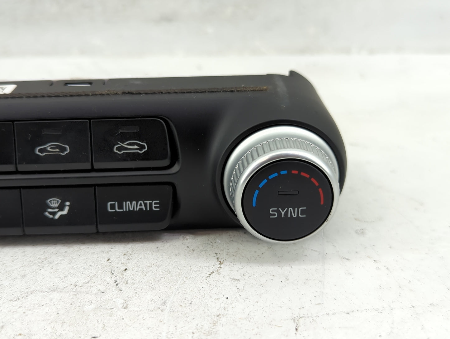 2018-2020 Kia Stinger Climate Control Module Temperature AC/Heater Replacement P/N:97250-J5000 Fits Fits 2018 2019 2020 OEM 