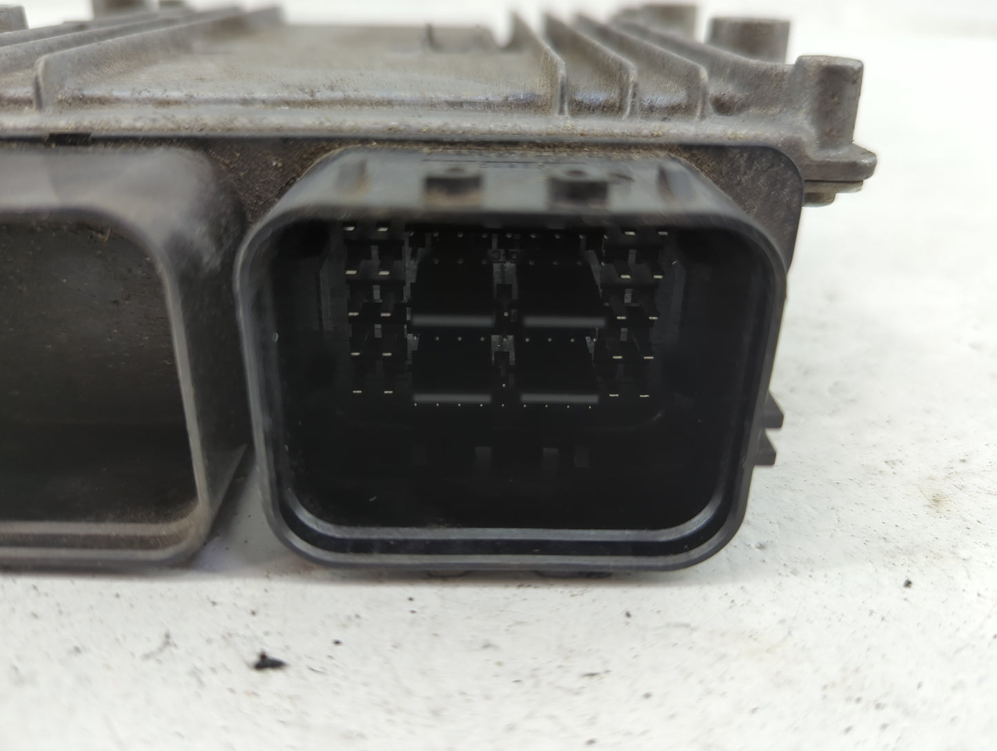 2023 Kia Stinger Transmission Control Module Tcu Tcm 95441-4jal0|80541kd - Oemusedautoparts1.com