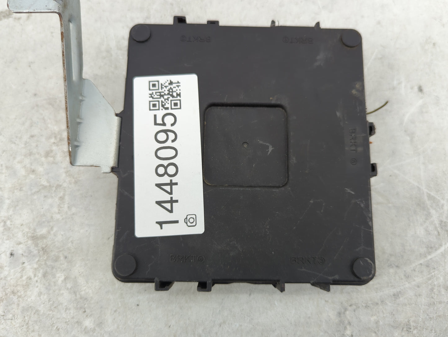 2023 Kia Telluride Body Control Module Bcm Inner Cabin Fuse Box - Oemusedautoparts1.com