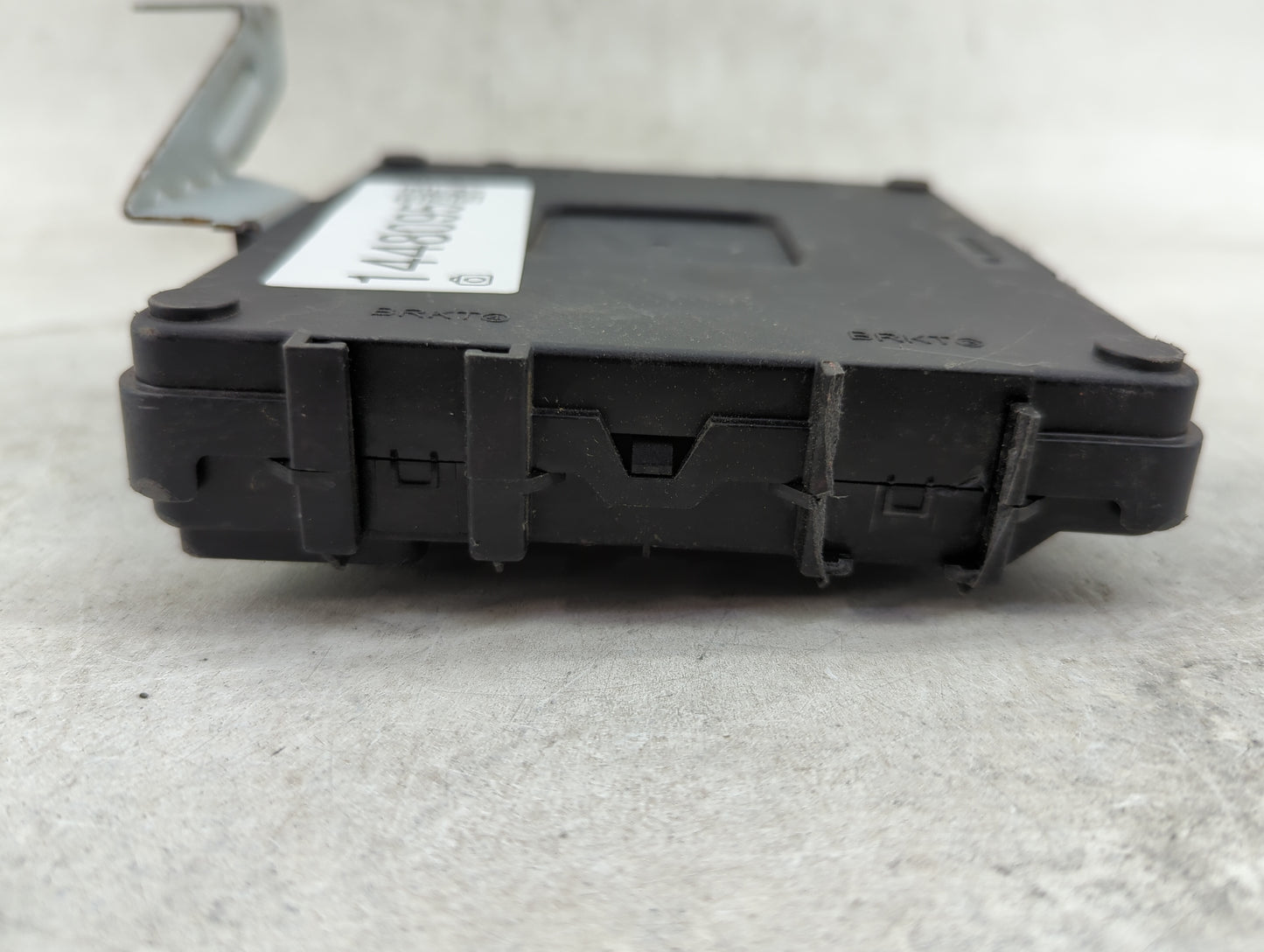 2023 Kia Telluride Body Control Module Bcm Inner Cabin Fuse Box - Oemusedautoparts1.com