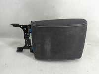 2023 Land Rover Discovery Sport Center Console Armrest Cover Lid P/N:L0276667AD Fits OEM Used Auto Parts - Oemusedautoparts1
