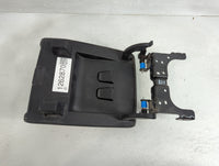 2023 Land Rover Discovery Sport Center Console Armrest Cover Lid P/N:L0276667AD Fits OEM Used Auto Parts - Oemusedautoparts1