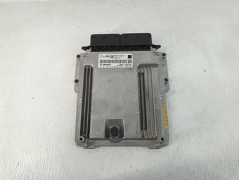 compare product 2023 Land Rover Discovery Sport PCM Engine Control Computer ECU ECM PCU OEM P/N:M8A2-14C568-CA Fits OEM Used Auto Parts