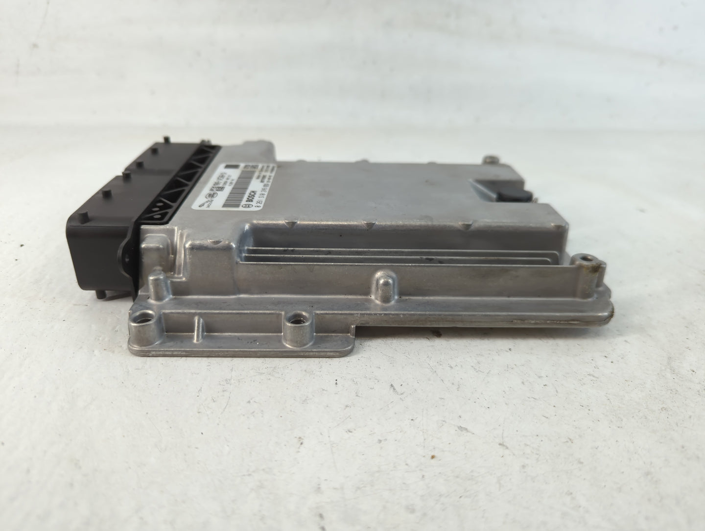 2023 Land Rover Discovery Sport PCM Engine Control Computer ECU ECM PCU OEM P/N:M8A2-14C568-CA Fits OEM Used Auto Parts - Oe