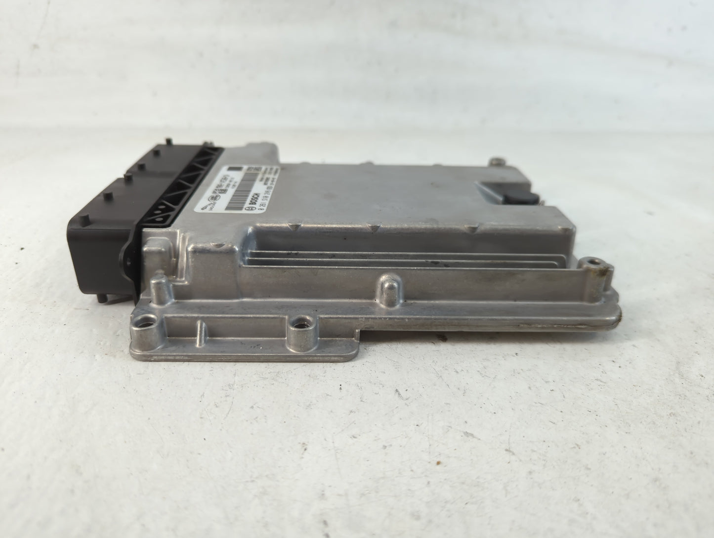 2023 Land Rover Discovery Sport PCM Engine Control Computer ECU ECM PCU OEM P/N:M8A2-14C568-CA Fits OEM Used Auto Parts - Oe