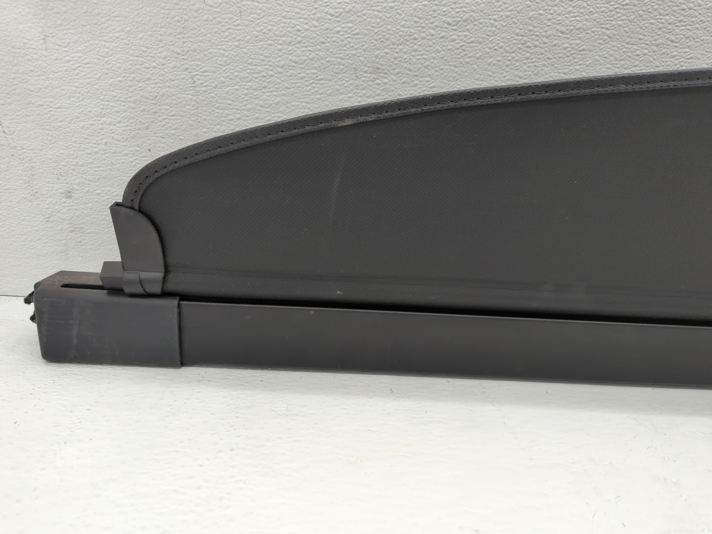 2023 Lincoln Aviator Rear Cargo Cover Storage Retractable Shade - Oemusedautoparts1.com