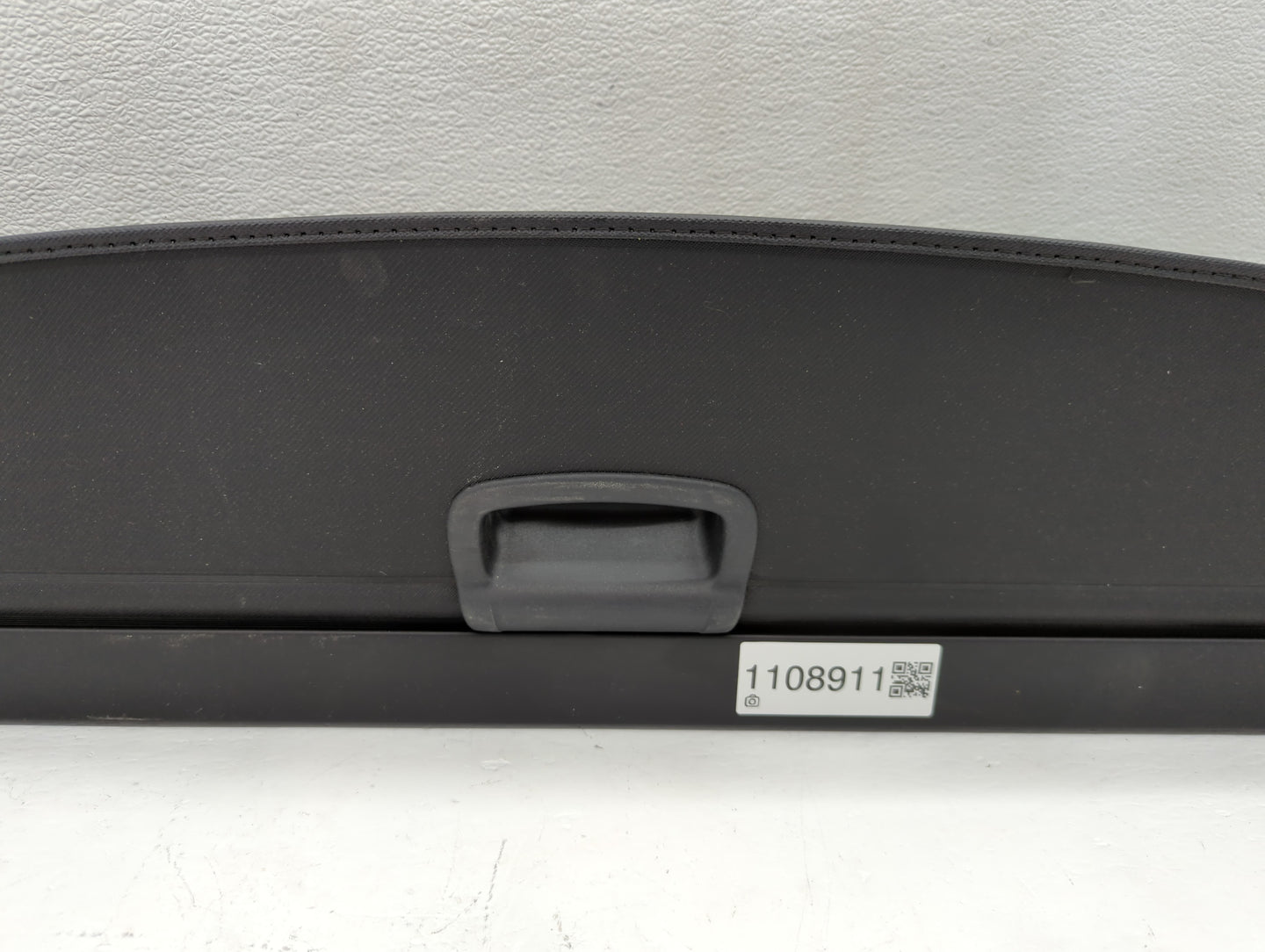 2023 Lincoln Aviator Rear Cargo Cover Storage Retractable Shade - Oemusedautoparts1.com
