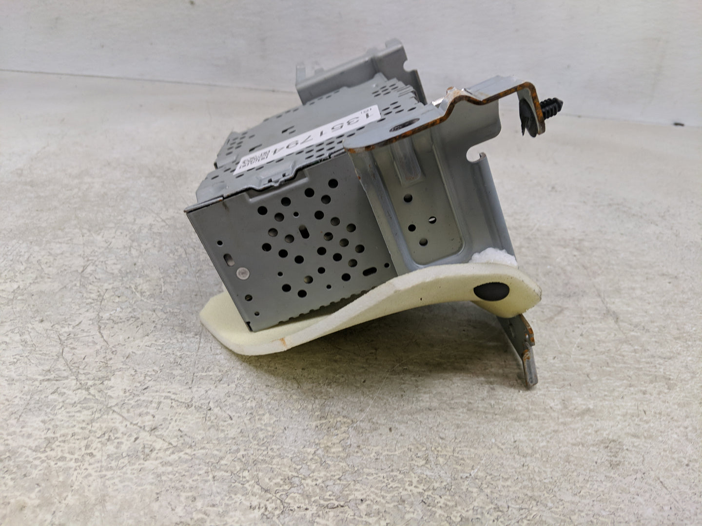 2023 Lincoln Aviator Radio AM FM Cd Player Receiver Replacement P/N:NC5T-18K810-BLD Fits OEM Used Auto Parts - Oemusedautopa