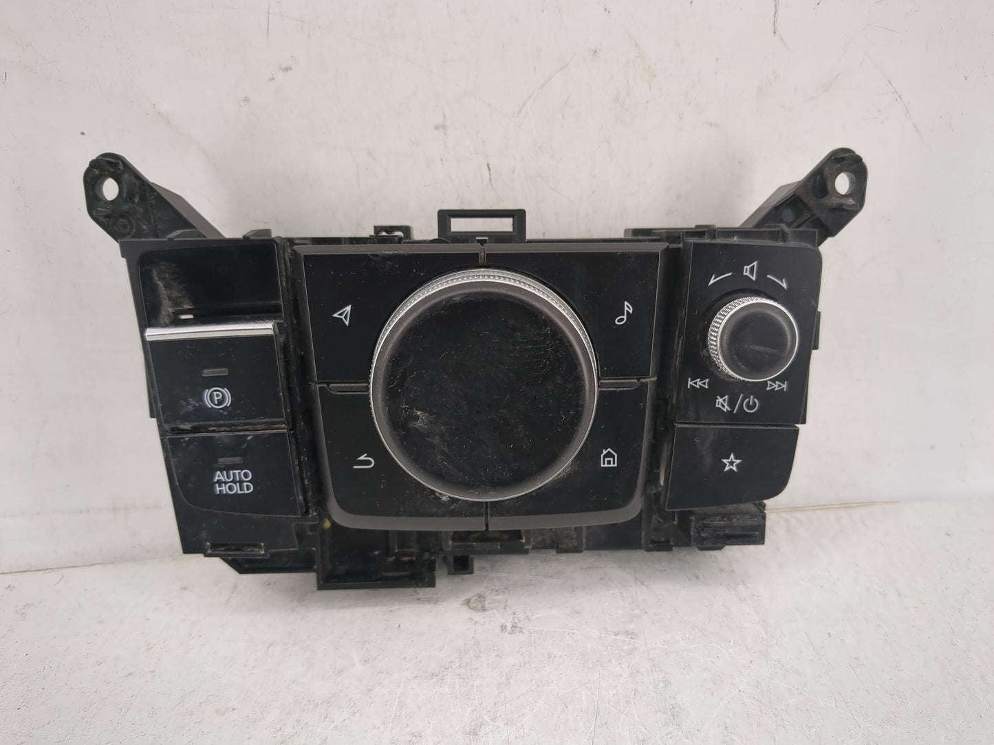 2019-2022 Mazda 3 Radio AM FM Cd Player Receiver Replacement P/N:BDGF 66 CM0 B Fits Fits 2019 2020 2021 2022 OEM Used Auto P