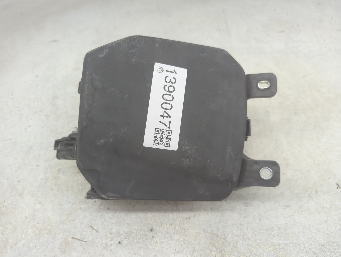 2023 Mazda 3 Fusebox Fuse Box Panel Relay Module P/N:BCKA 6676Y Fits Fits 2020 2021 2022 OEM Used Auto Parts - Oemusedautopa