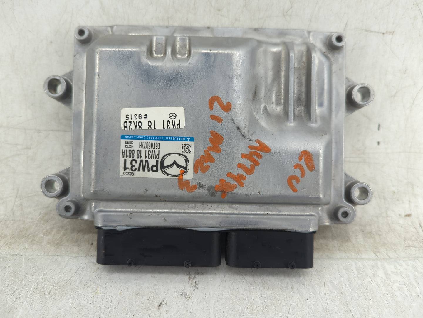 2019-2022 Mazda 3 PCM Engine Control Computer ECU ECM PCU OEM P/N:PW31 18 881A Fits Fits 2019 2020 2021 2022 OEM Used Auto P