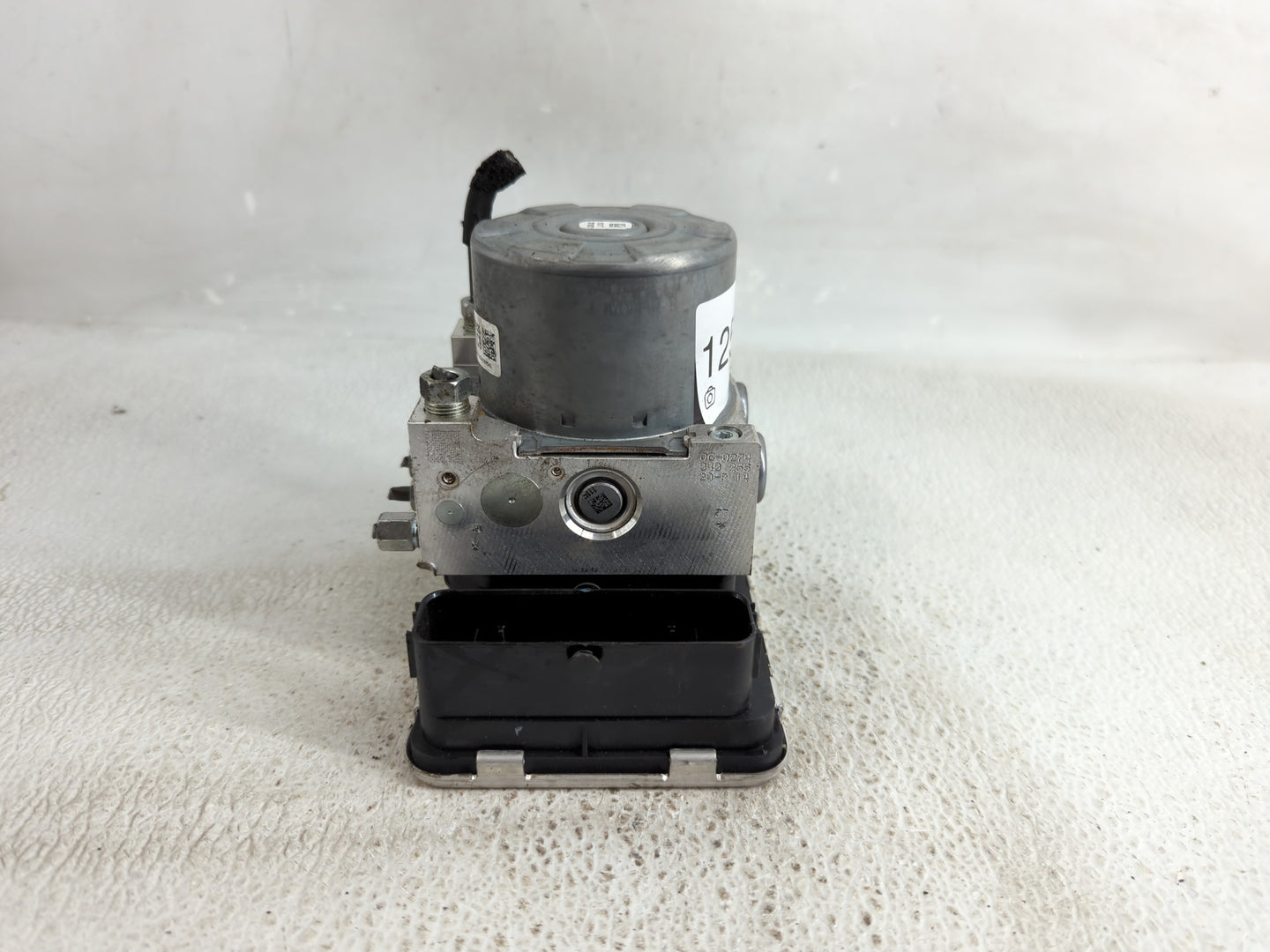 2020-2022 Mazda Cx-30 ABS Pump Control Module Replacement P/N:DGJ1 43 7A0 Fits Fits 2020 2021 2022 OEM Used Auto Parts - Oem