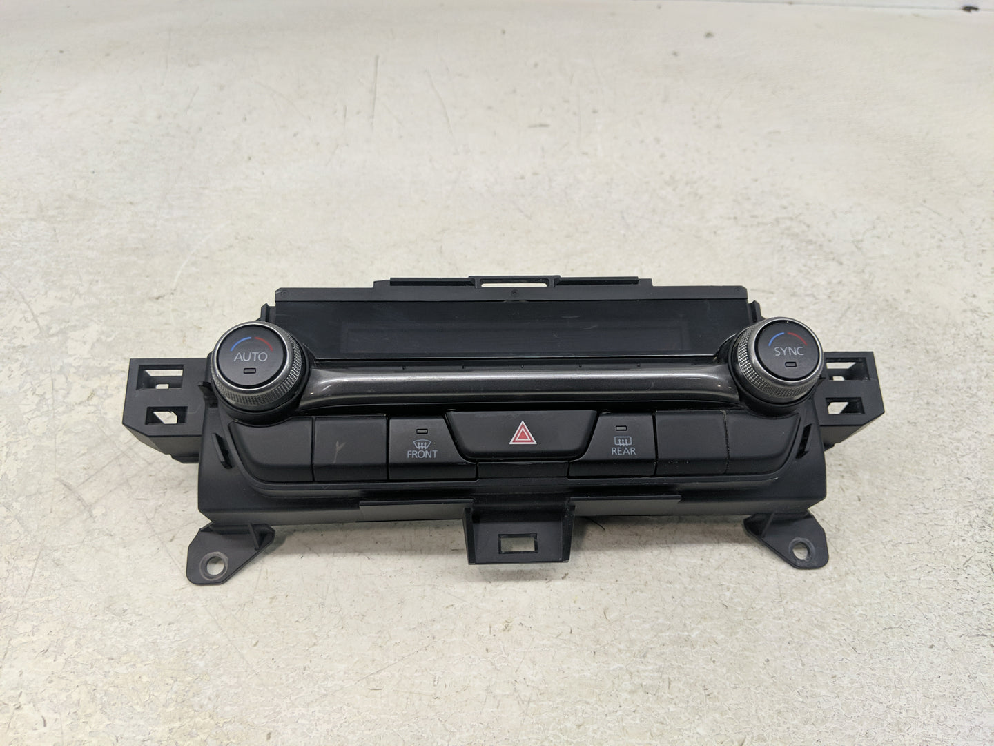 2022 Mazda Cx-30 Climate Control Module Temperature AC/Heater Replacement P/N:BGDS-61190 B Fits OEM Used Auto Parts - Oemuse