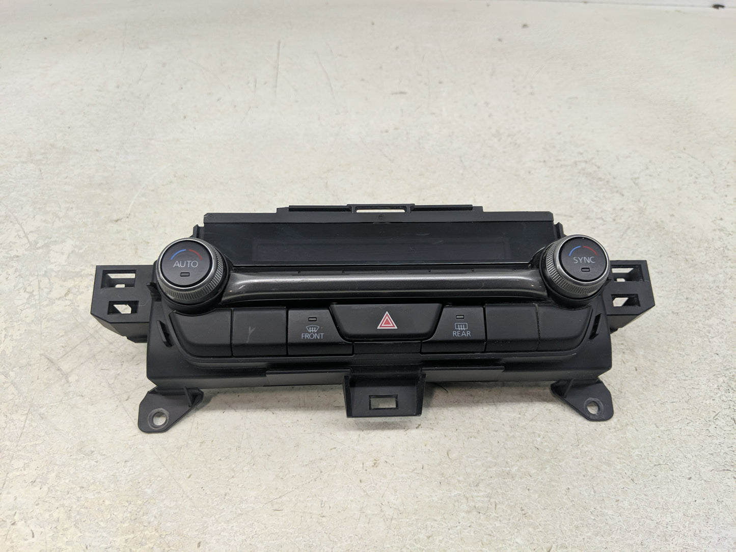 2022 Mazda Cx-30 Climate Control Module Temperature AC/Heater Replacement P/N:BGDS-61190 B Fits OEM Used Auto Parts - Oemuse
