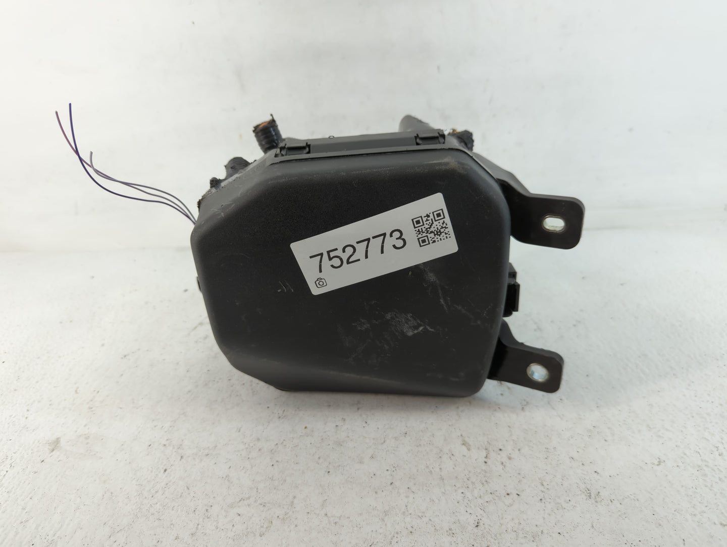 2020-2022 Mazda Cx-30 Fusebox Fuse Box Panel Relay Module P/N:6676Y Fits Fits 2020 2021 2022 OEM Used Auto Parts - Oemusedau