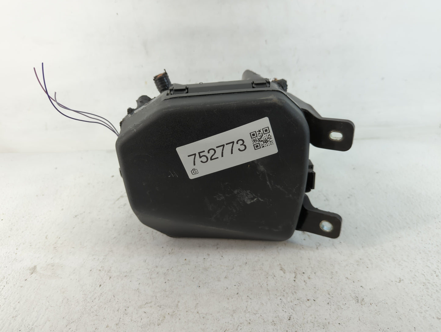 2020-2022 Mazda Cx-30 Fusebox Fuse Box Panel Relay Module P/N:6676Y Fits Fits 2020 2021 2022 OEM Used Auto Parts - Oemusedau