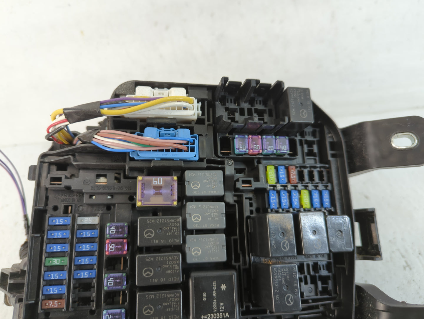 2020-2022 Mazda Cx-30 Fusebox Fuse Box Panel Relay Module P/N:6676Y Fits Fits 2020 2021 2022 OEM Used Auto Parts - Oemusedau