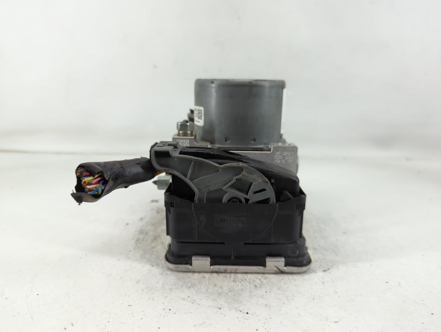 2020-2022 Mazda Cx-30 ABS Pump Control Module Replacement P/N:DGJ1 43 7A0 Fits Fits 2020 2021 2022 OEM Used Auto Parts - Oem