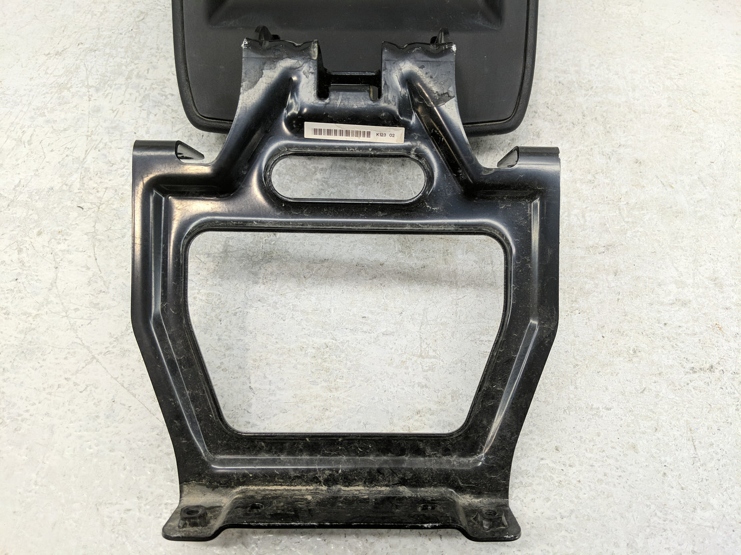 2023 Mazda Cx-5 Center Console Armrest Cover Lid Fits OEM Used Auto Parts - Oemusedautoparts1.com