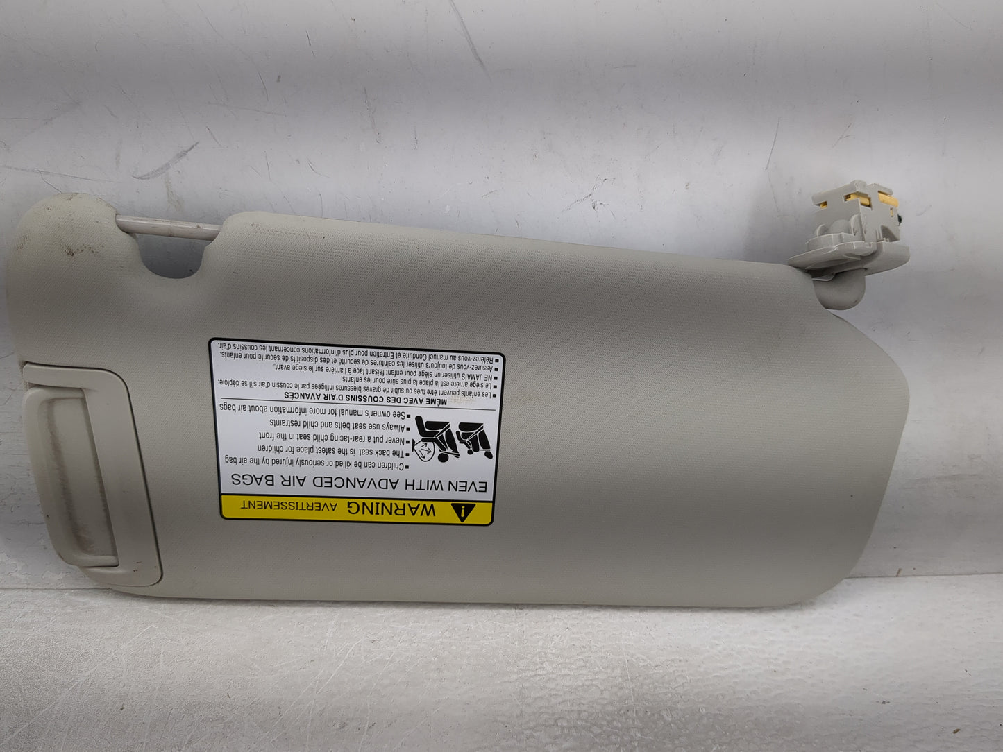 2023 Mazda Cx-5 Sun Visor Shade Replacement Driver Left Mirror Fits OEM Used Auto Parts - Oemusedautoparts1.com