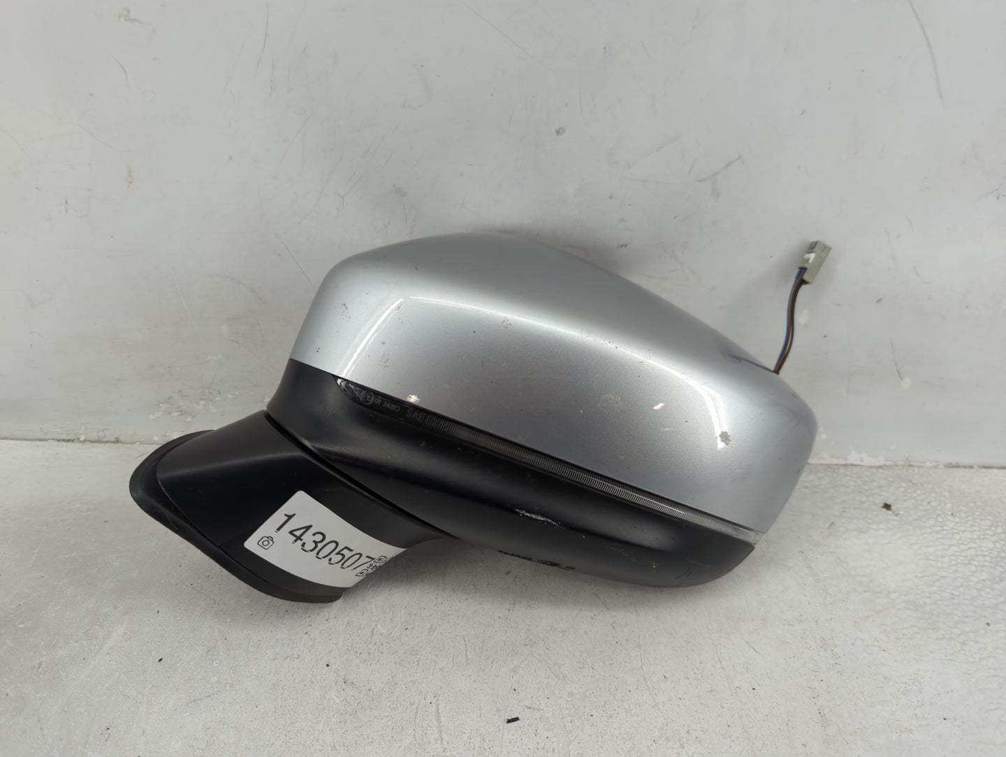 2017-2022 Mazda Cx-5 Driver Side View Mirror - Left Door Mirror OEM Used - Oemusedautoparts1.com