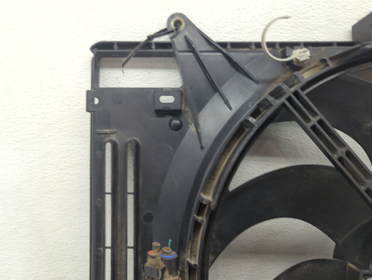 2023 Mazda Cx-9 Electric Radiator Cooling Fan Motor Assembly P/N:PA6-GF30 Fits OEM Used Auto Parts - Oemusedautoparts1.com