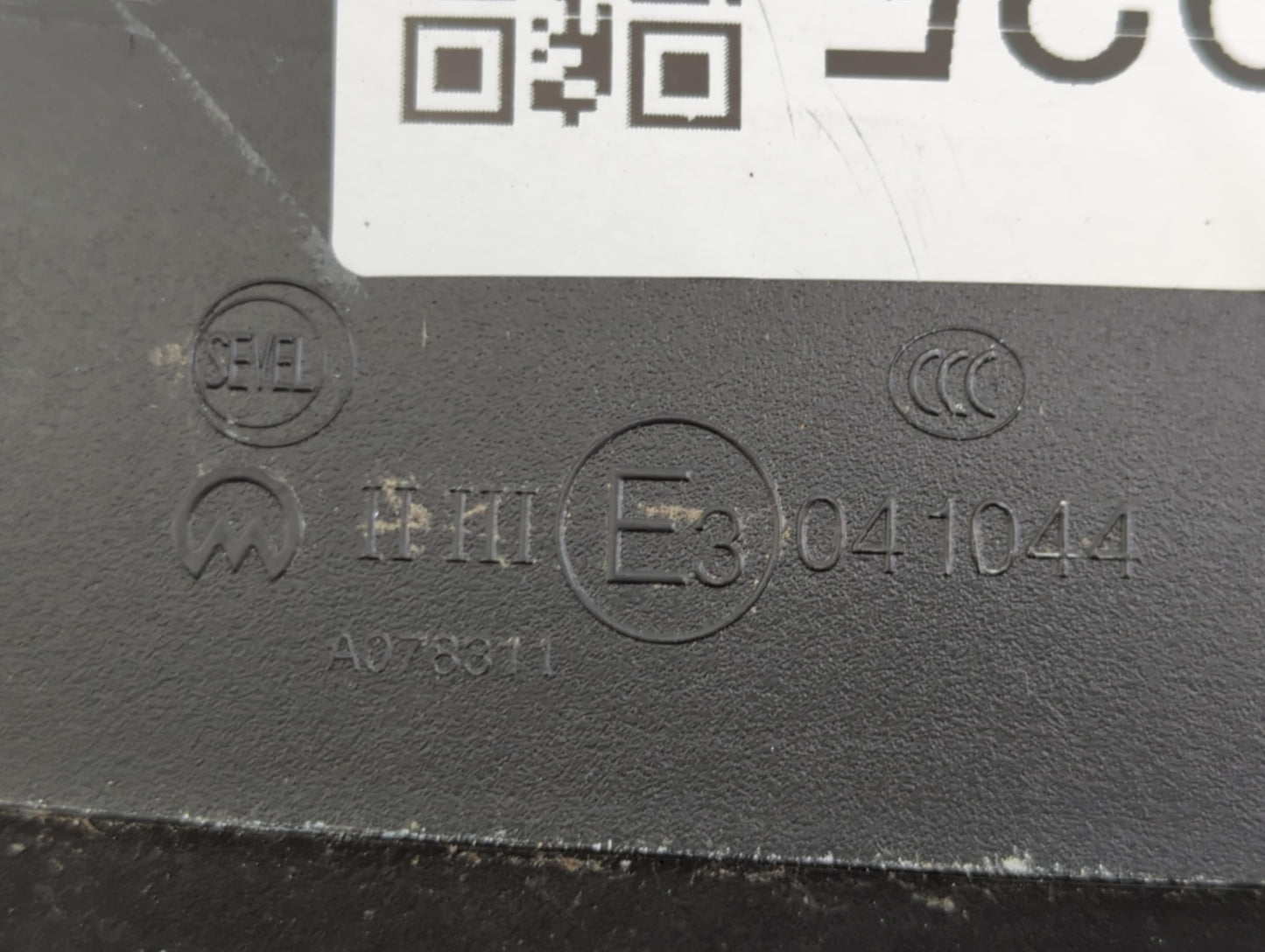 2023 Mercedes-Benz Boxer 40 Side Mirror Replacement Driver Left View Door Mirror P/N:E3041044 Fits OEM Used Auto Parts - Oem