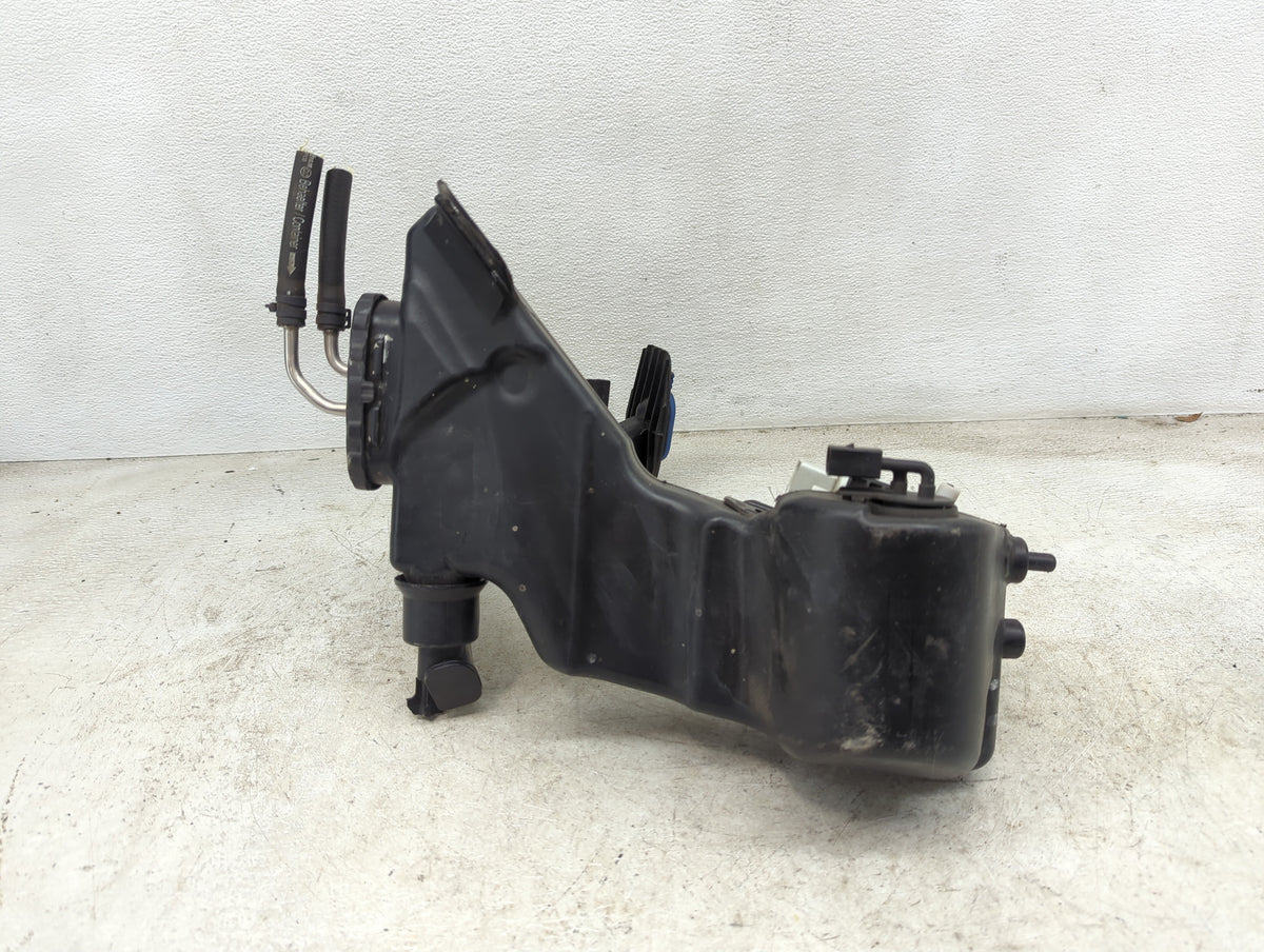 2015-2021 Mercedes-benz C300 Windshield Washer Fluid Reservoir Bottle - Oemusedautoparts1.com