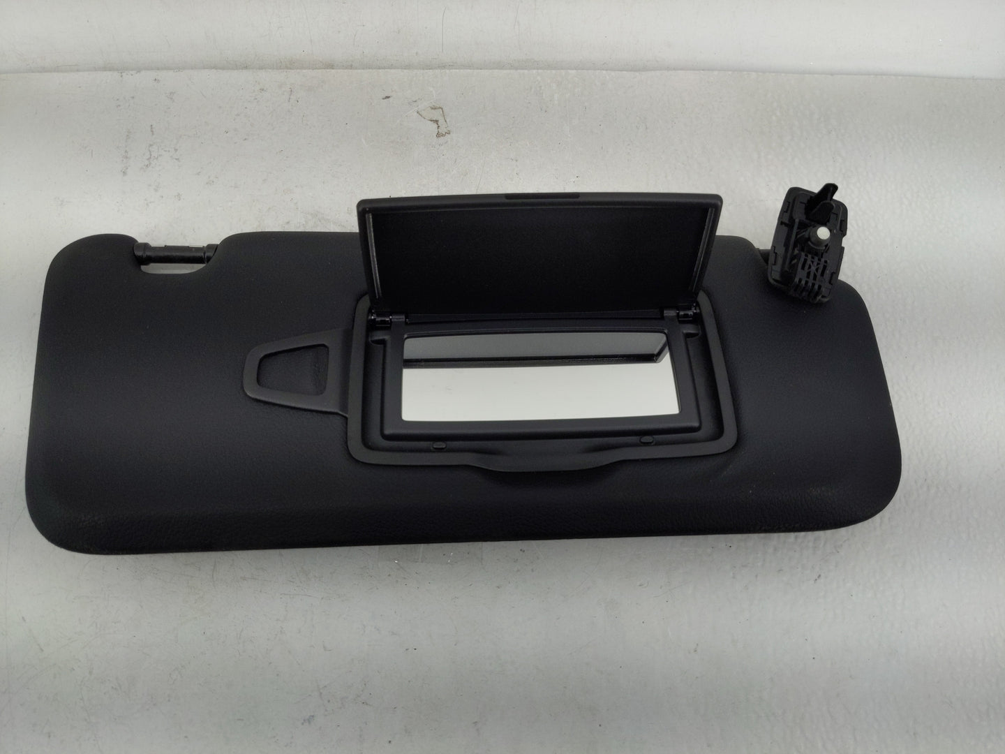 2023 Mercedes-Benz Cla180 Sun Visor Shade Replacement Passenger Right Mirror Fits Fits 2017 2018 2019 2020 2021 OEM Used Aut
