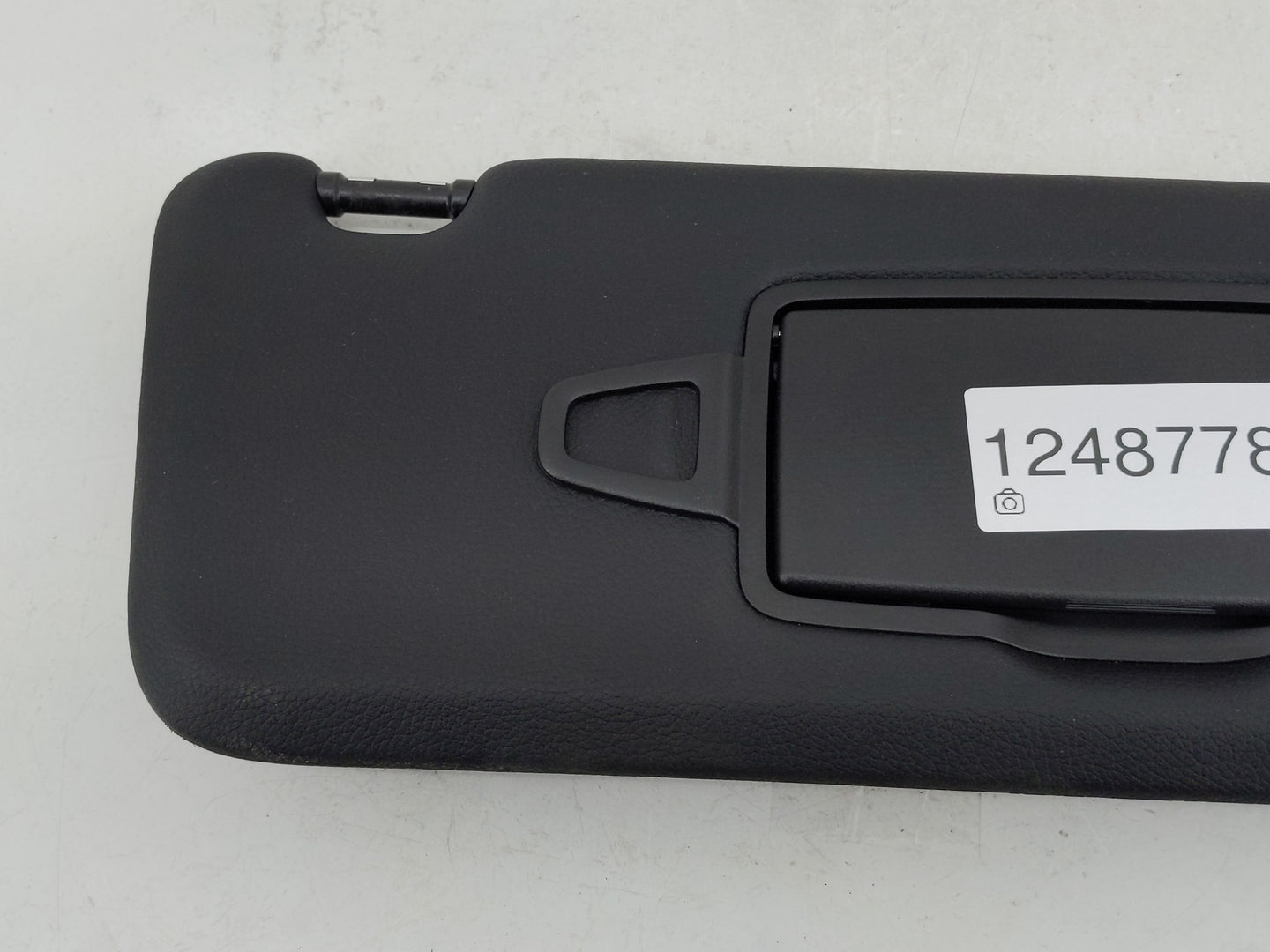 2023 Mercedes-Benz Cla180 Sun Visor Shade Replacement Passenger Right Mirror Fits Fits 2017 2018 2019 2020 2021 OEM Used Aut