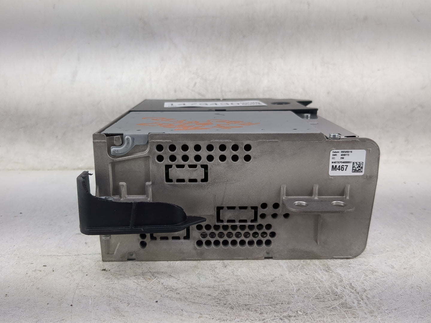 2023 Mercedes-Benz E-Class Radio AM FM Cd Player Receiver Replacement P/N:A2139005638 A2139016215, T8GNTG6NQEM Fits OEM Used