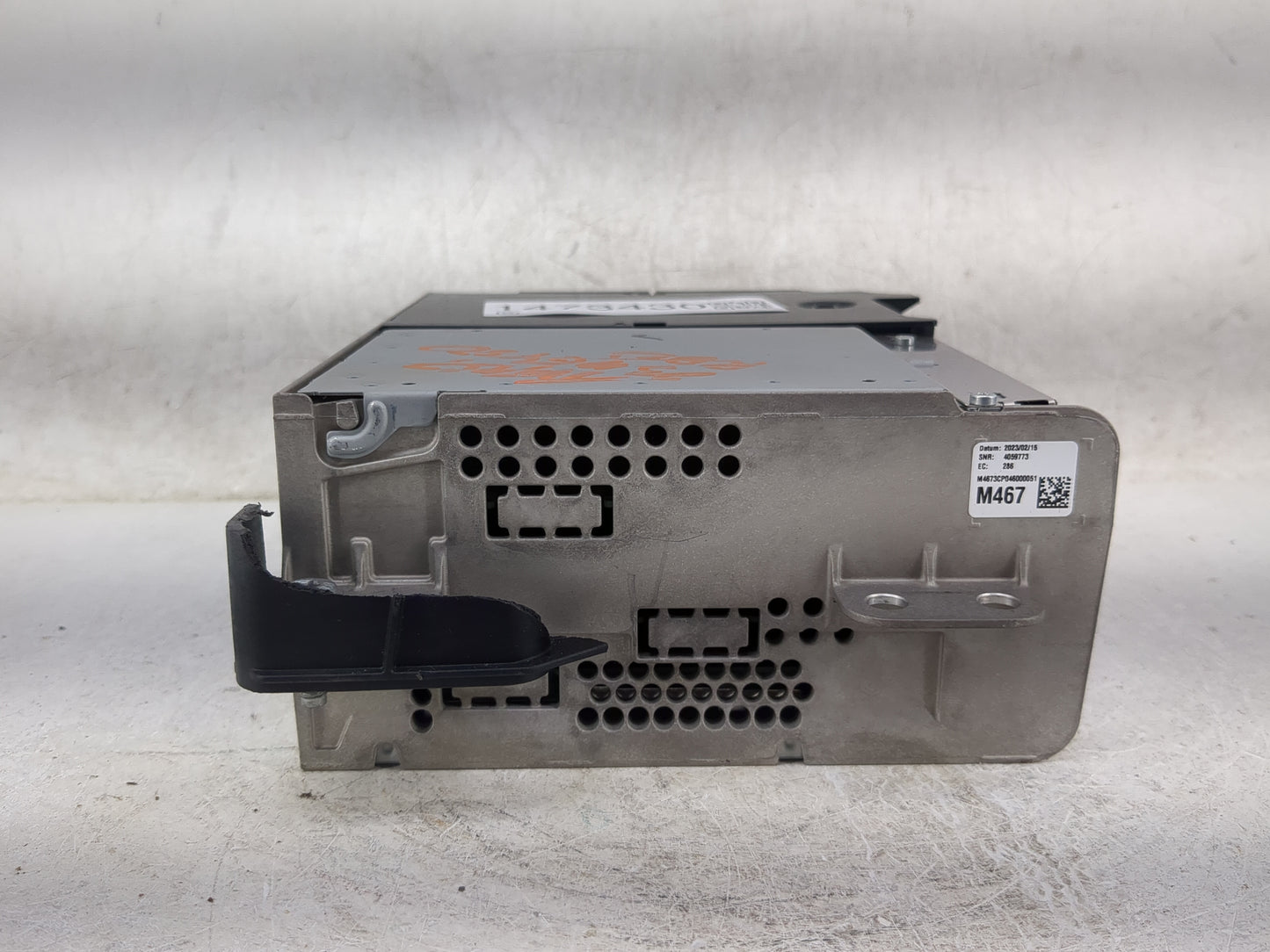 2023 Mercedes-Benz E-Class Radio AM FM Cd Player Receiver Replacement P/N:A2139005638 A2139016215, T8GNTG6NQEM Fits OEM Used