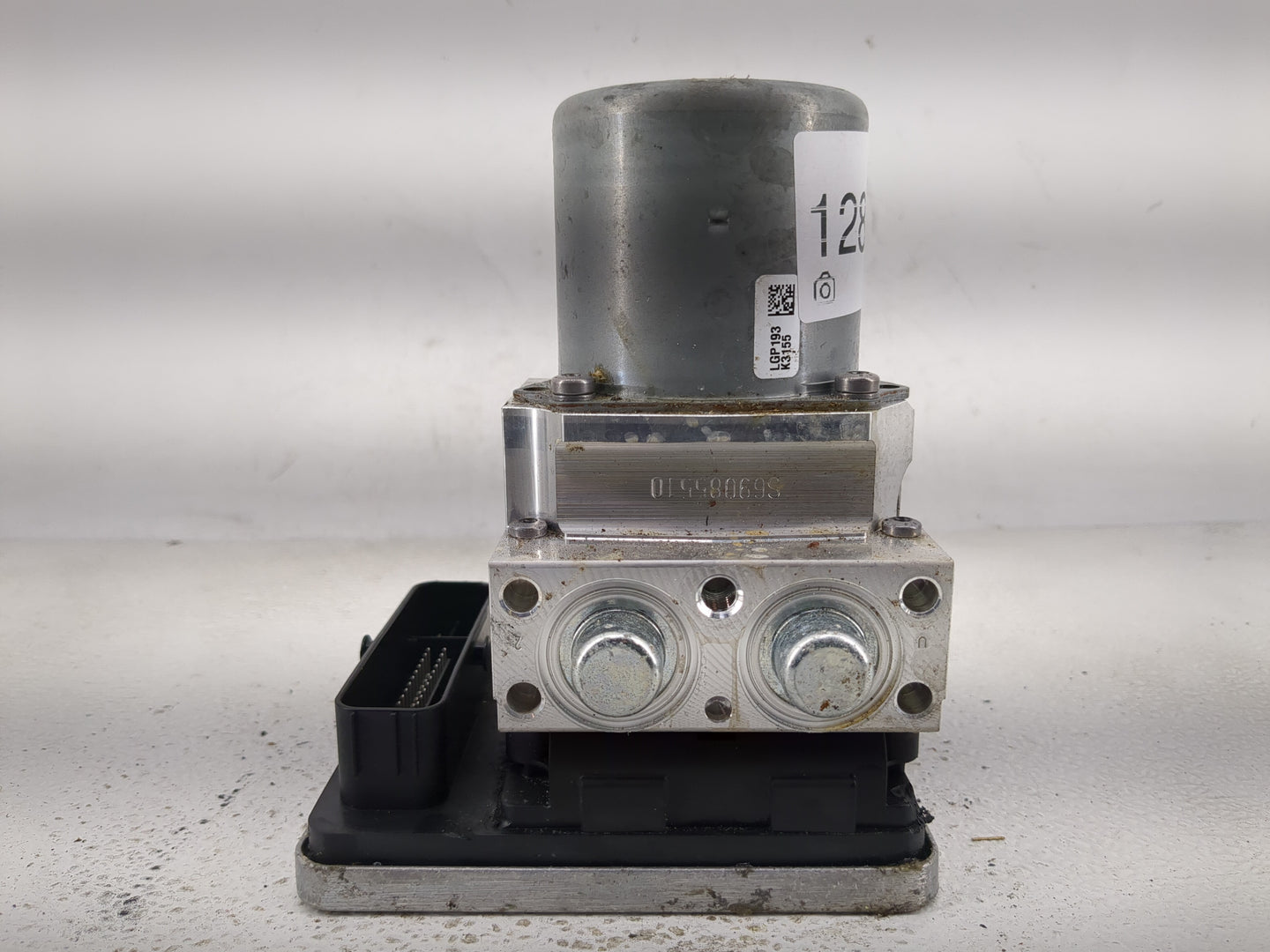 2020-2022 Mercedes-Benz Gle350 ABS Pump Control Module Replacement P/N:1679004805 Fits Fits 2020 2021 2022 OEM Used Auto Par